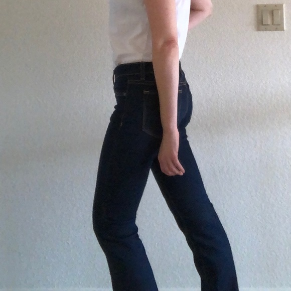 Like New- J Brand Cigarette Leg Size 26 in Ink! - Picture 3 of 6